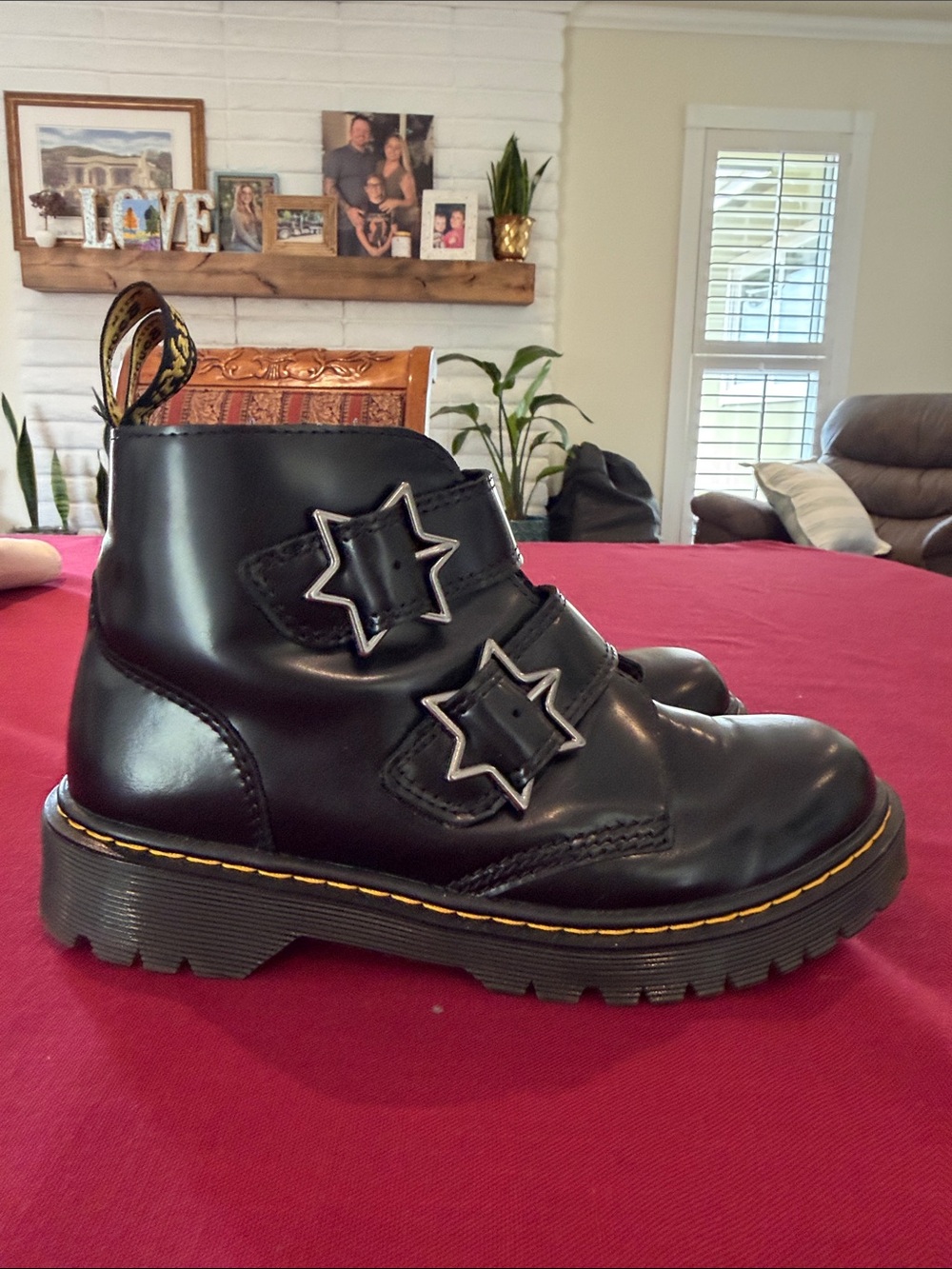 Dr. Martens Kids Black Leather Star-Strap Ankle Boots